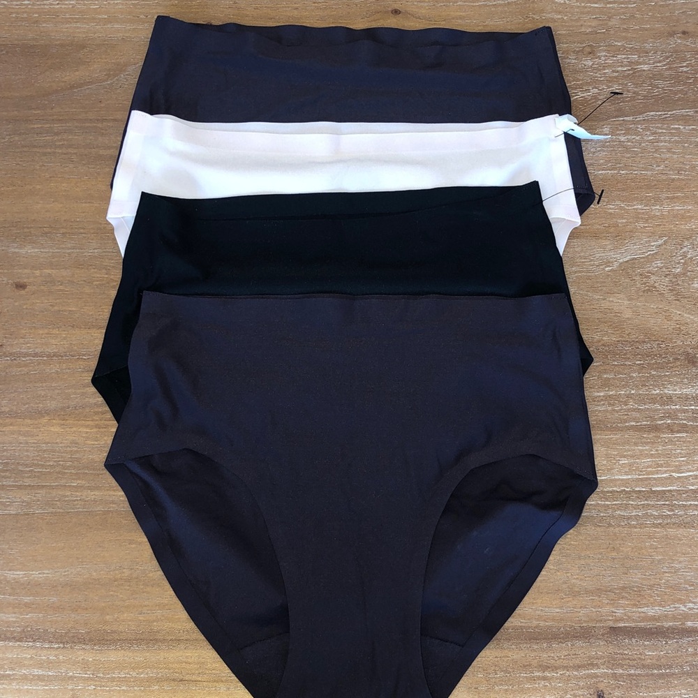 Chantelle Seamless soft stretch briefs